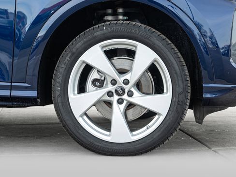 New 2025 Audi Q5 Premium Plus image 32