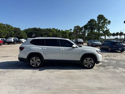 Used 2021 Volkswagen Atlas SE FWD image 22