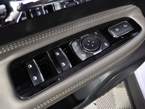 New 2026 Lincoln Corsair Premiere AWD/4WD image 23