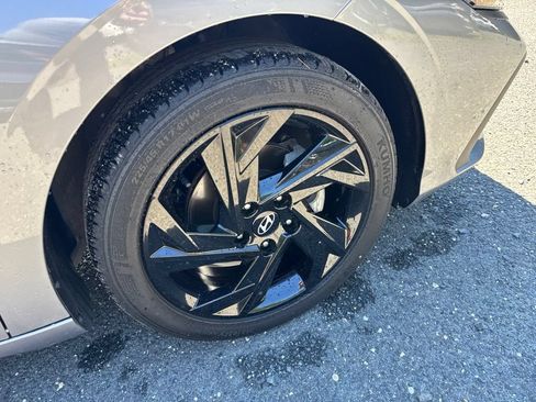 Certified 2026 Hyundai Elantra Sport FWD image 34