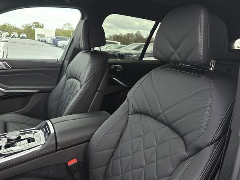 New 2026 BMW X5 xDrive50e w/ M Sport Package image 17