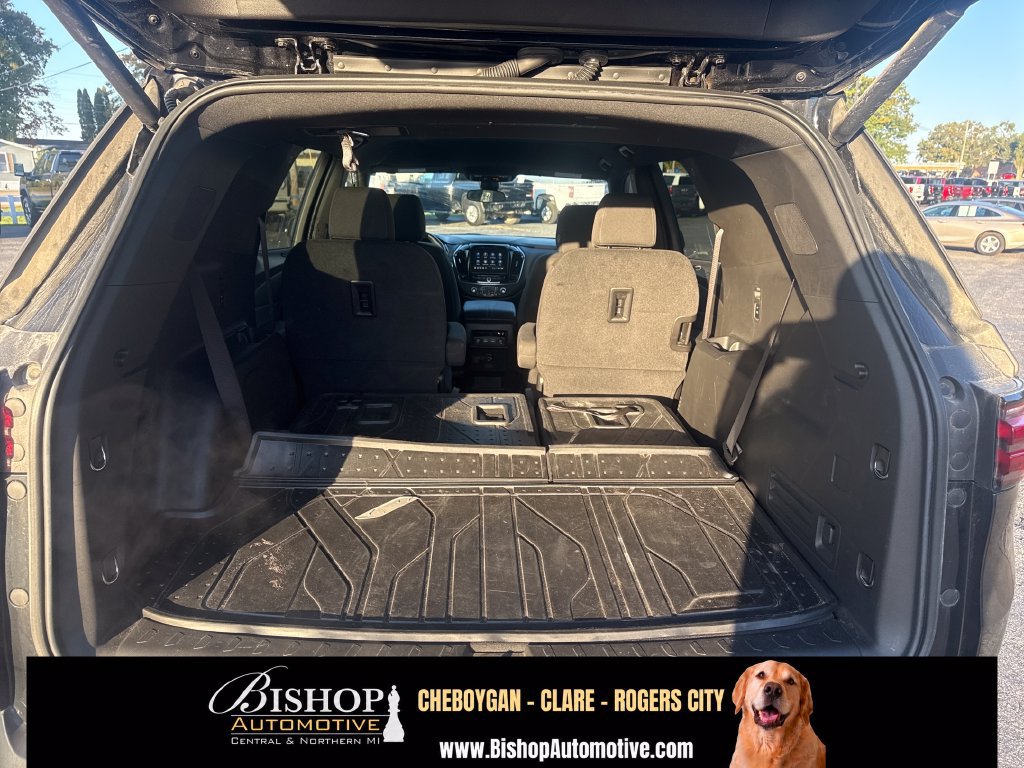 Used 2023 Chevrolet Traverse LT w/ LPO, Floor Liner Package AWD/4WD image 7