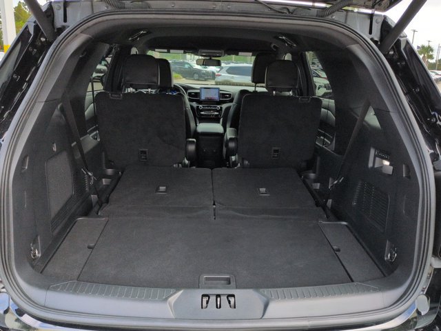 Used 2022 Ford Explorer ST w/ Equipment Group 401A AWD/4WD image 14
