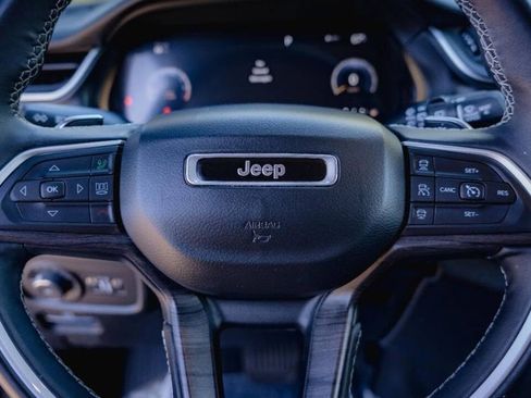 Used 2021 Jeep Grand Cherokee L Limited image 49