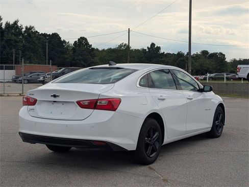 Used 2024 Chevrolet Malibu LS w/ Driver Confidence Package image 3