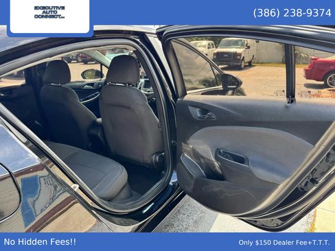 Used 2019 Chevrolet Cruze LT image 13