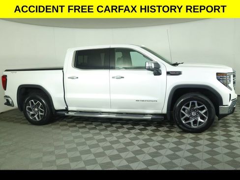 Used 2022 GMC Sierra 1500 SLT w/ SLT Convenience Package AWD/4WD image 2