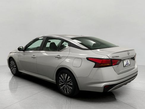 Certified 2025 Nissan Altima 2.5 SV FWD image 34