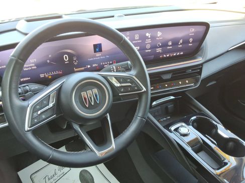 Used 2024 Buick Envision Avenir AWD/4WD image 12