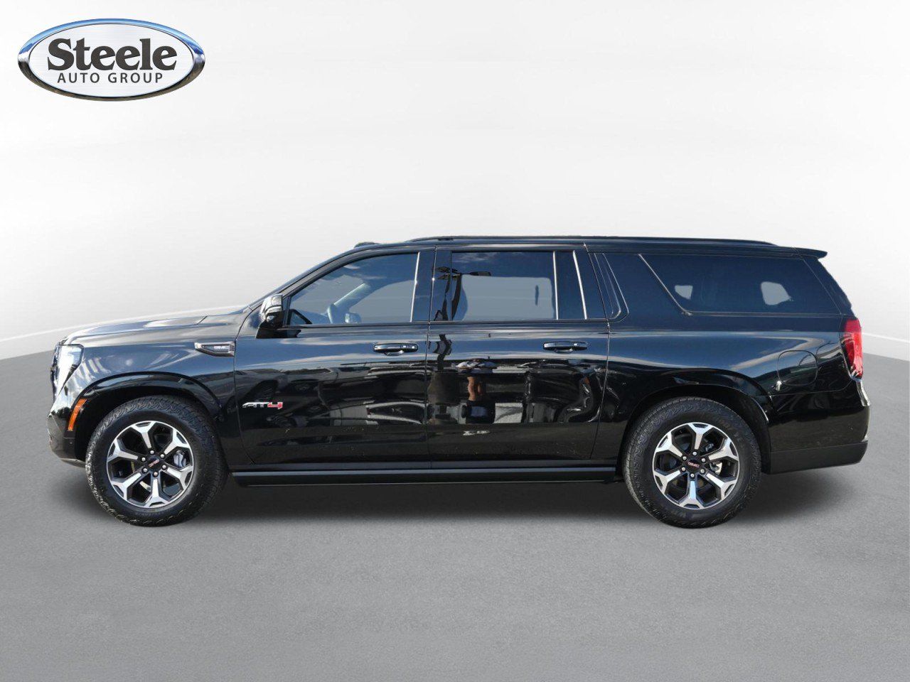 Certified 2026 GMC Yukon XL AT4 Ultimate AWD/4WD image 4