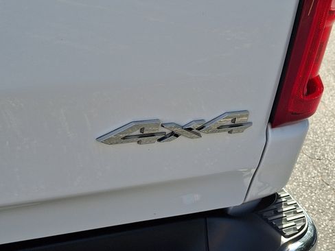 Used 2025 RAM 1500 Laramie AWD/4WD image 30