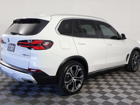 Used 2024 BMW X5 sDrive40i w/ Premium Package RWD image 4