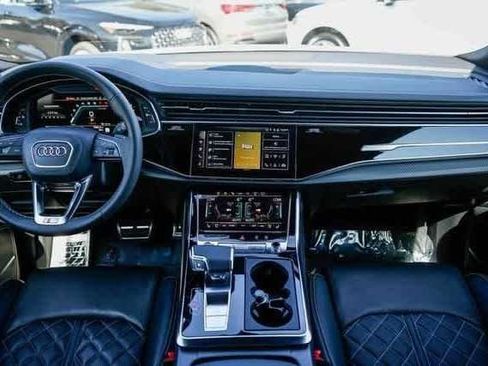 Used 2024 Audi SQ8 Prestige image 12