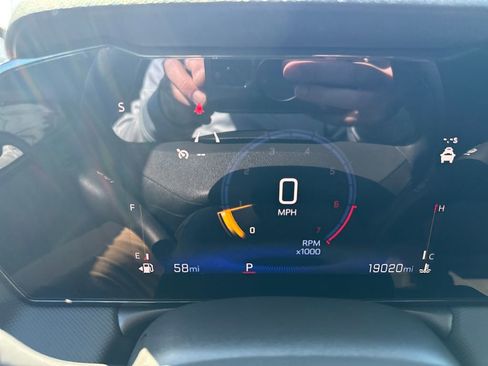 Used 2025 Chevrolet TrailBlazer LT FWD image 17