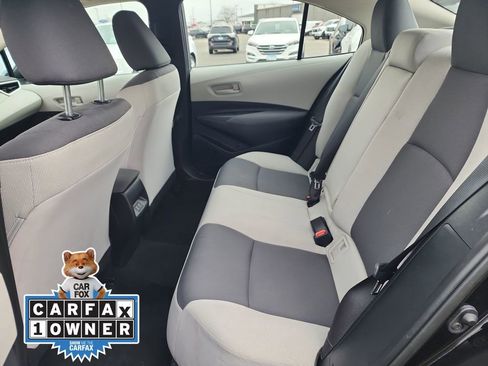 Used 2025 Toyota Corolla LE image 33