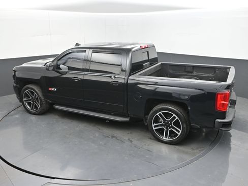 Used 2018 Chevrolet Silverado 1500 LTZ Z71 w/ LTZ Plus Package AWD/4WD image 32