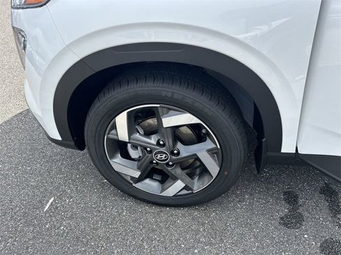 New 2026 Hyundai Venue SEL image 32