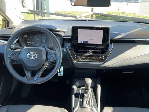 Used 2023 Toyota Corolla LE image 20