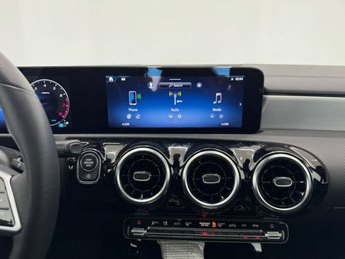 Certified 2026 Mercedes-Benz CLA 250 image 5