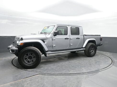 Used 2020 Jeep Gladiator Overland image 37