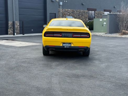 Used 2017 Dodge Challenger GT w/ Driver Convenience Group image 3