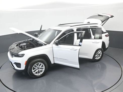 New 2026 Jeep Grand Cherokee Laredo AWD/4WD image 61