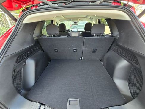 Used 2022 Ford Escape SE w/ SE Sport Appearance Package image 13