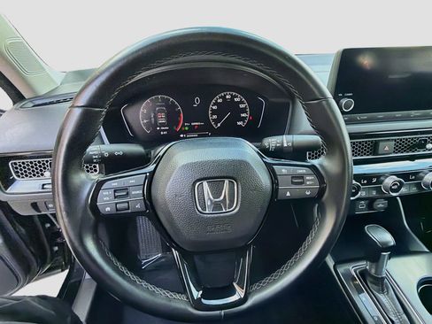 Used 2023 Honda Civic EX image 10