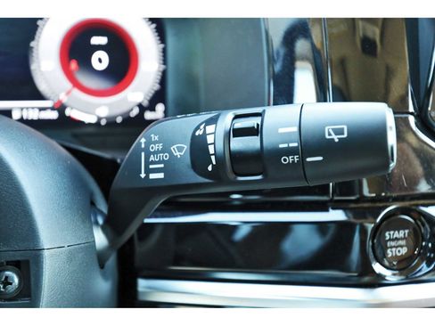 Used 2025 Nissan Pathfinder Platinum w/ Cargo Package image 19