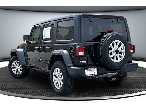 Used 2023 Jeep Wrangler Unlimited Sport AWD/4WD image 2