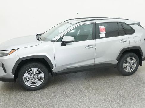 New 2025 Toyota RAV4 XLE image 5