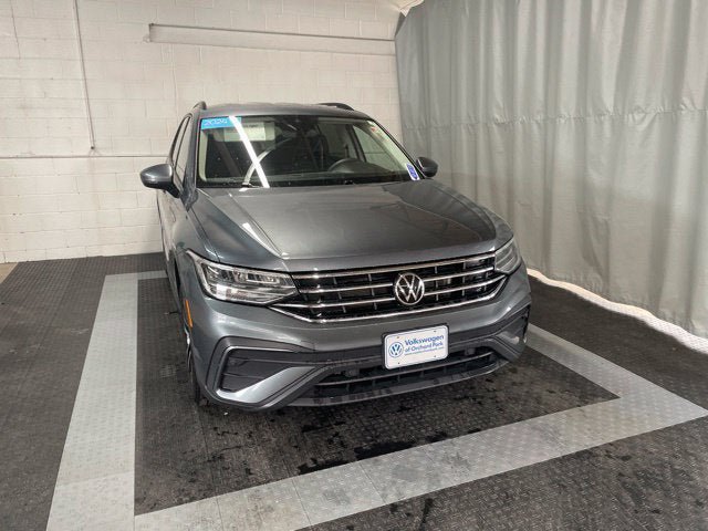 Certified 2024 Volkswagen Tiguan S AWD/4WD image 2