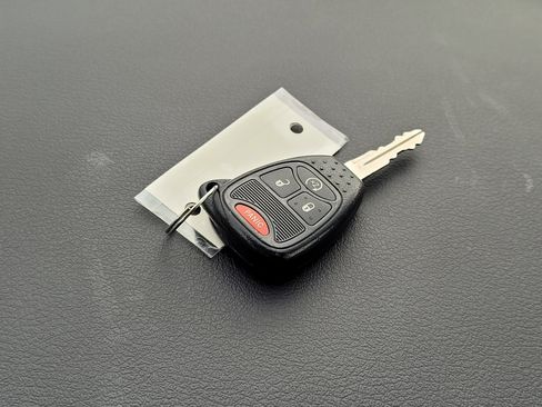 Used 2013 Jeep Patriot Latitude w/ Sun/Sound Group AWD/4WD image 11