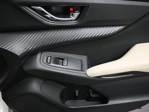 Certified 2024 Subaru Ascent Premium w/ Convenience Package image 11