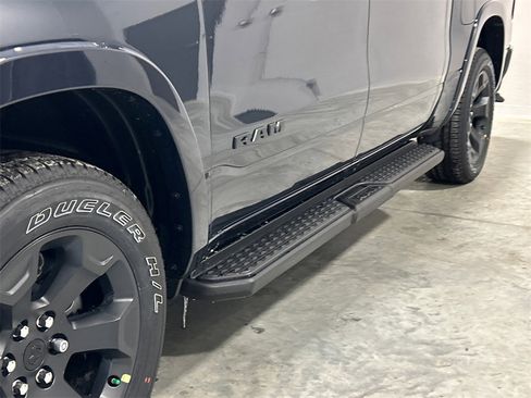 New 2026 RAM 1500 4x4 Crew Cab image 12