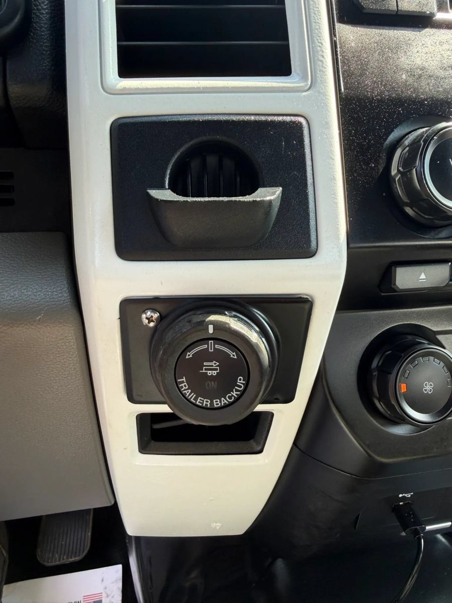 Used 2016 Ford F150 XL w/ Equipment Group 101A Mid RWD image 18