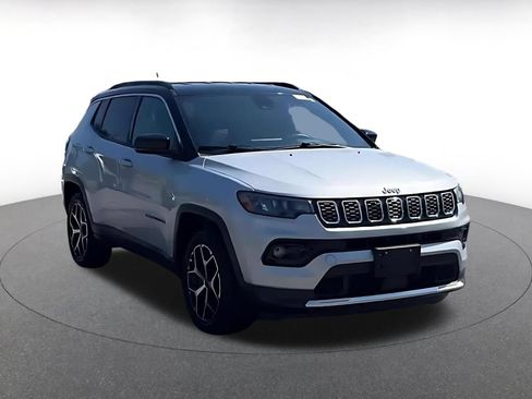Used 2025 Jeep Compass Limited AWD/4WD image 3