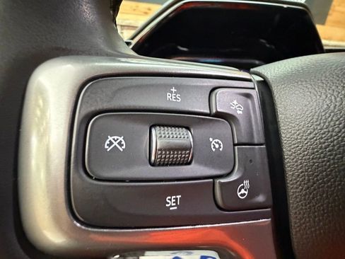 Used 2023 Chevrolet Silverado 1500 LT AWD/4WD image 22
