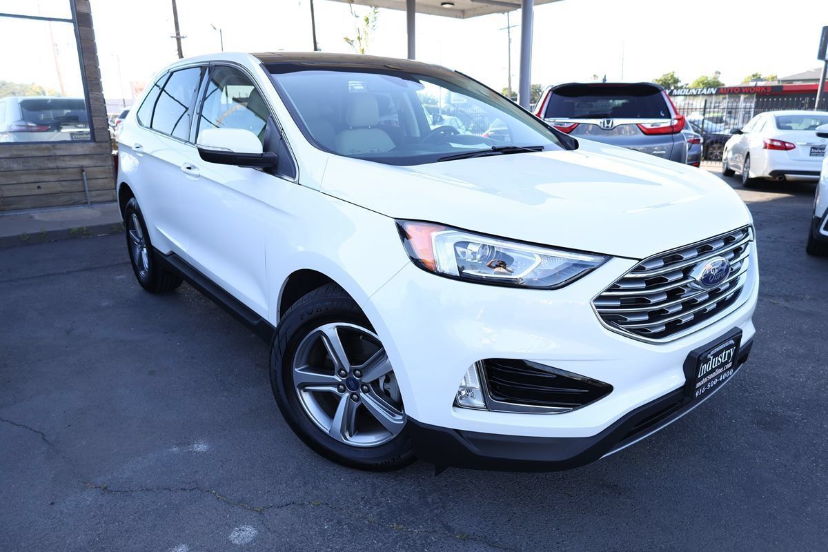 Used 2020 Ford Edge SEL w/ Convenience Package FWD image 2