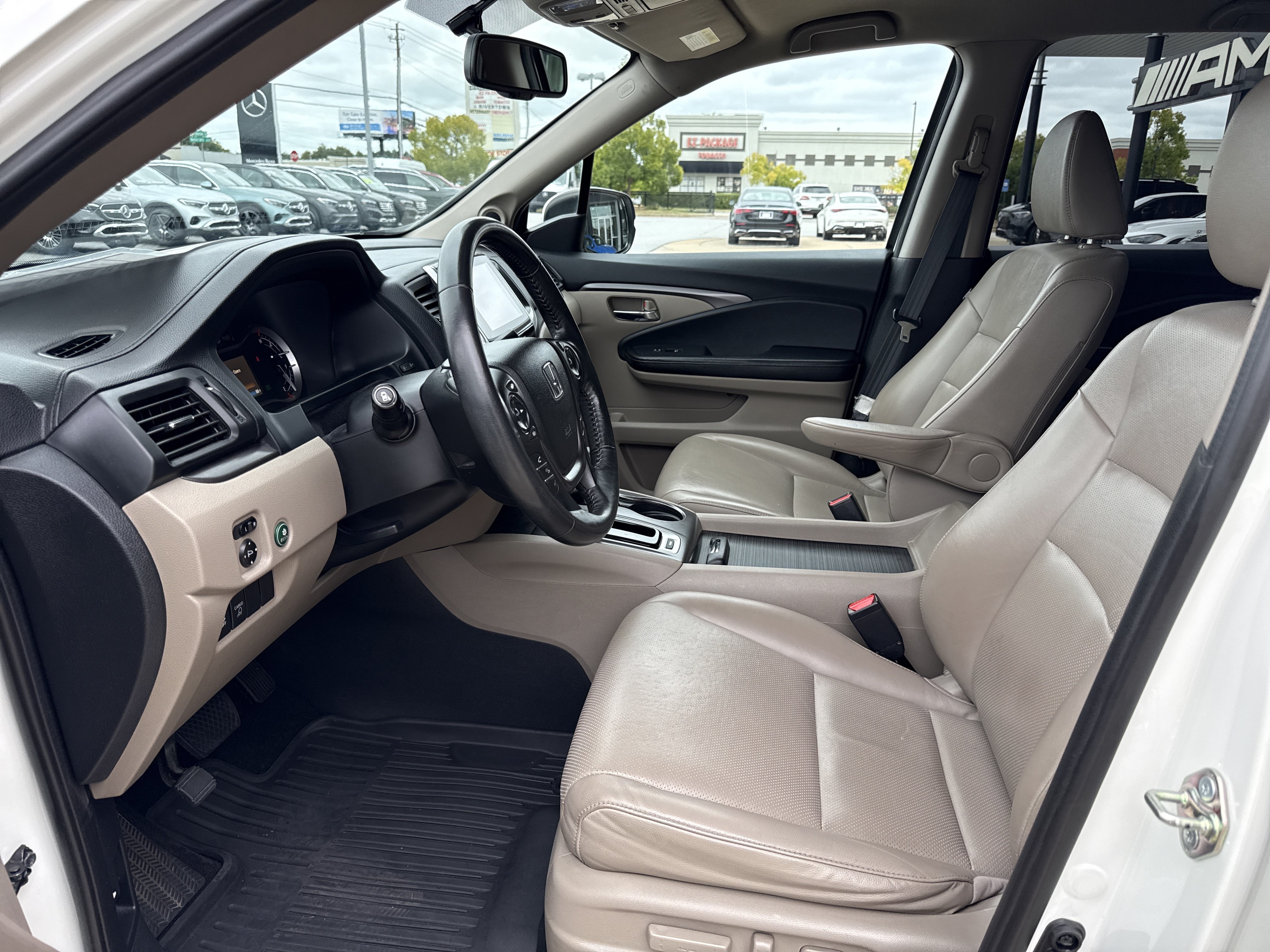 Used 2017 Honda Ridgeline RTL-T image 4