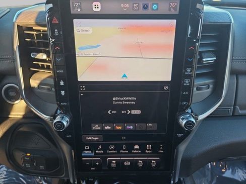 New 2025 RAM 2500 Laramie AWD/4WD image 22