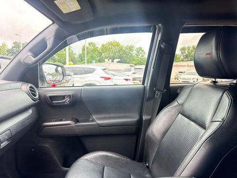 Used 2022 Toyota Tacoma TRD Pro AWD/4WD image 22