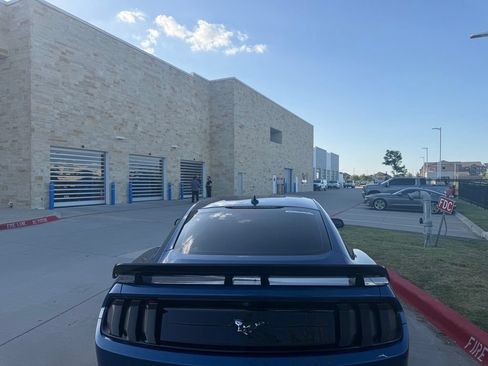 Used 2023 Ford Mustang Premium RWD image 5