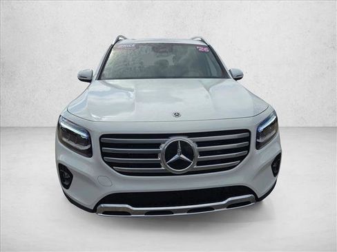 Used 2026 Mercedes-Benz GLB 250 image 2