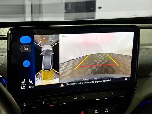 Certified 2023 Volkswagen ID.4 Pro S Plus AWD/4WD image 18