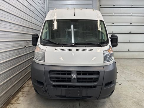 Used 2018 RAM ProMaster 2500 FWD image 2