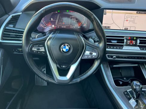 Used 2021 BMW X5 xDrive40i w/ Luxury Seating Package 2 AWD/4WD image 16