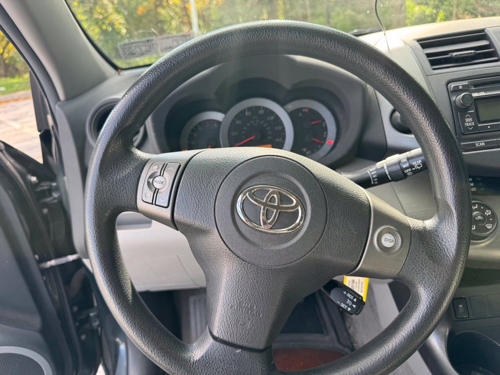 Used 2012 Toyota RAV4 4WD w/ Value Pkg image 19