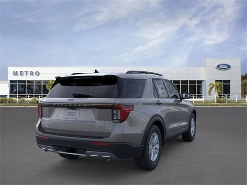 New 2026 Ford Explorer Active w/ Active Comfort Package image 8