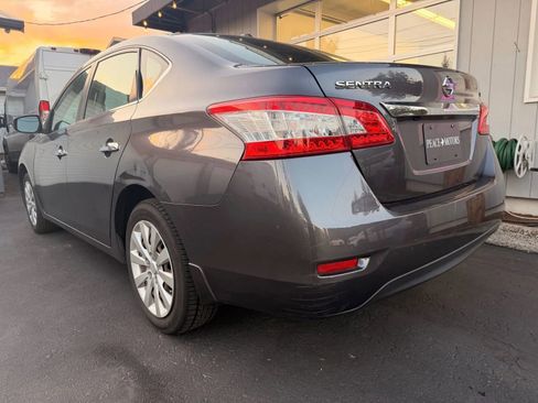 Used 2015 Nissan Sentra SV image 4